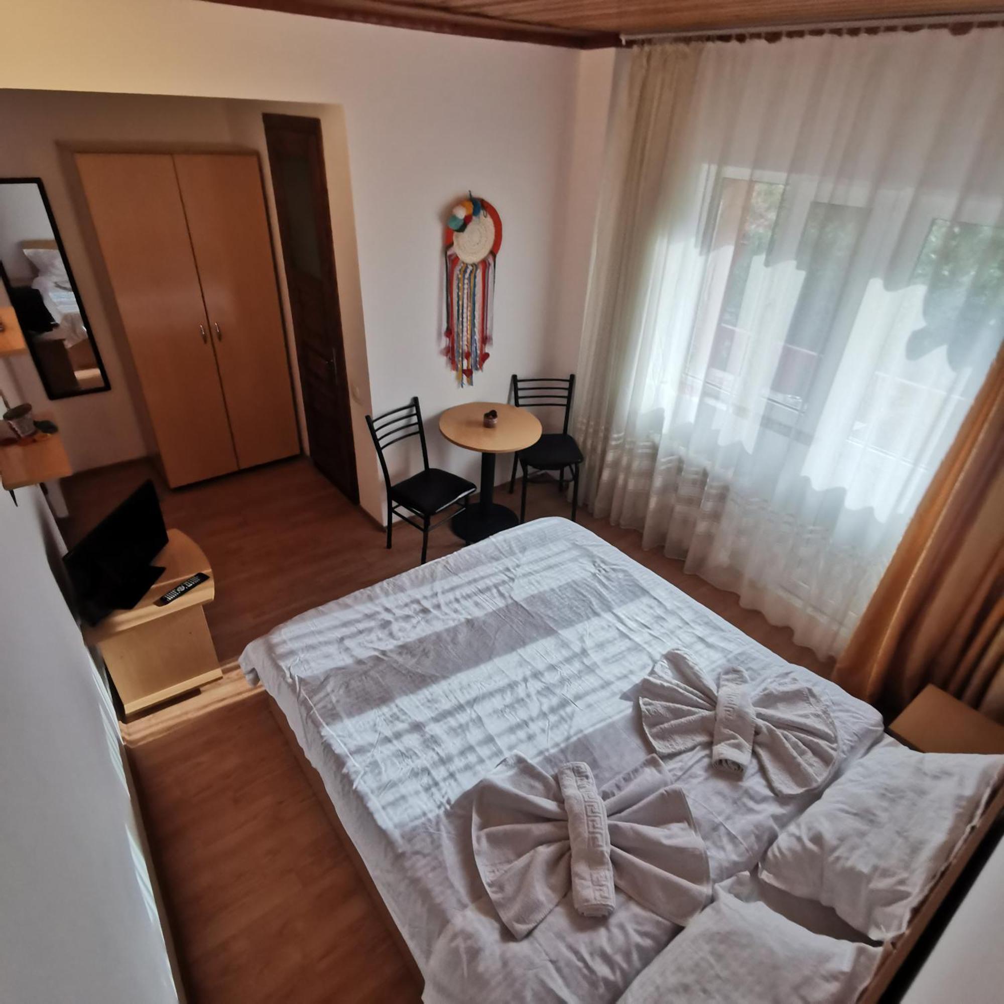 Pensiunea Fara Nume Буштени Экстерьер фото